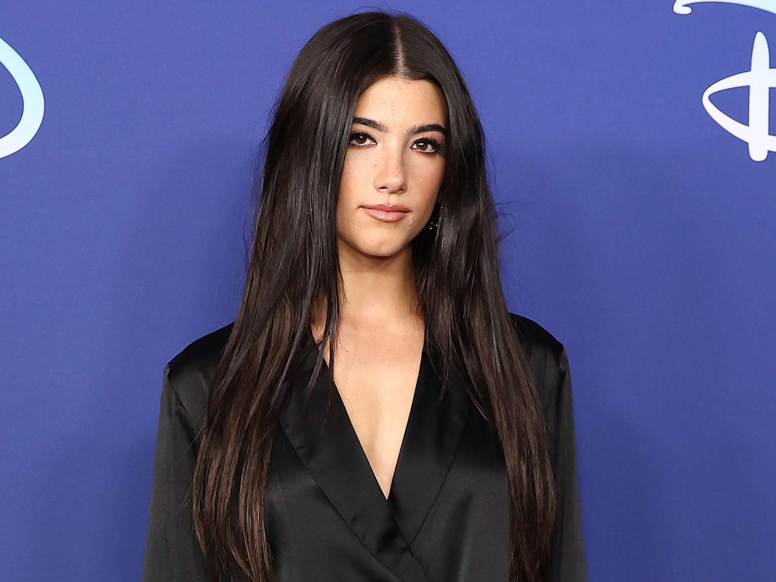 Charli D’Amelio: From TikTok Teen to Global Icon